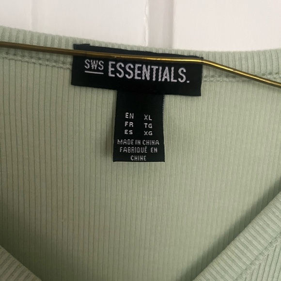 SWS Essentials women’s crop top - Picture 3 of 4